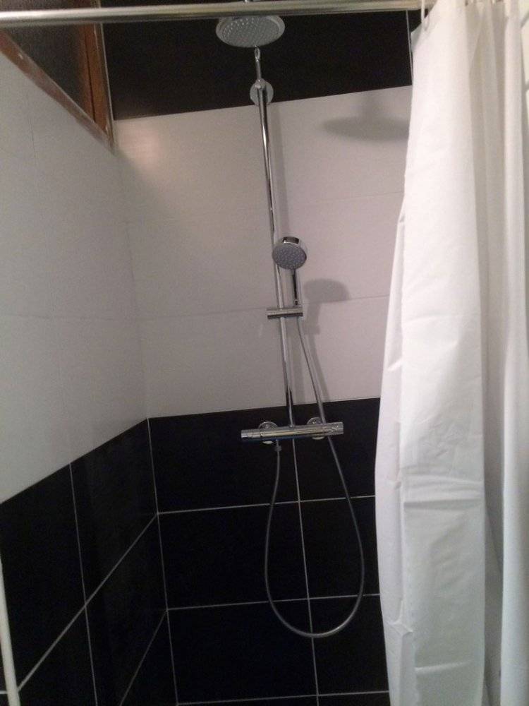 Remond-Fabien-Ain-01-douche